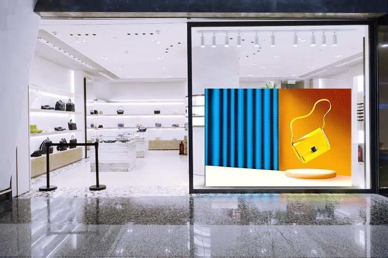 TIENDA DE BOLSOS con pantalla de escaparate LEd estudios